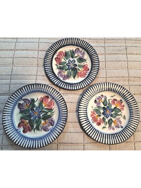 Vintage 1995 Set of 3 Annabella Artist Painted Gail Pittman Salad Plates 7.5"